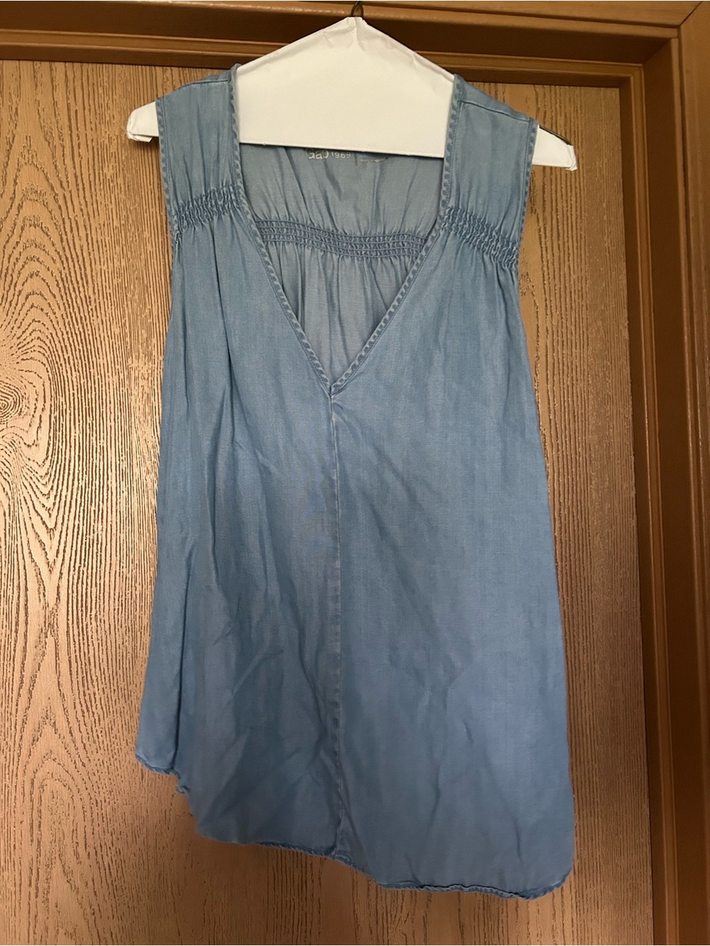 GAP Light Blue V-Neck Sleeveless Chambray Top